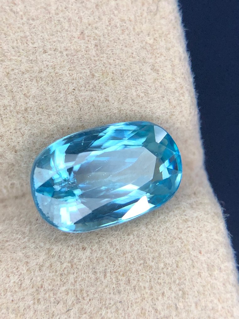 沒有保留價 - 1 pcs  藍色 鋯石  - 4.74 ct - 國際有色寶石協會 (ICA GemLab) #4.3