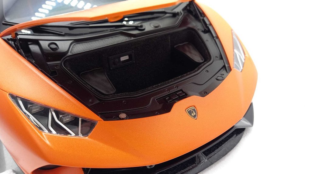 Autoart 1:12 - Model car - Lamborghini Huracan Performante - (cod.49) #4.3
