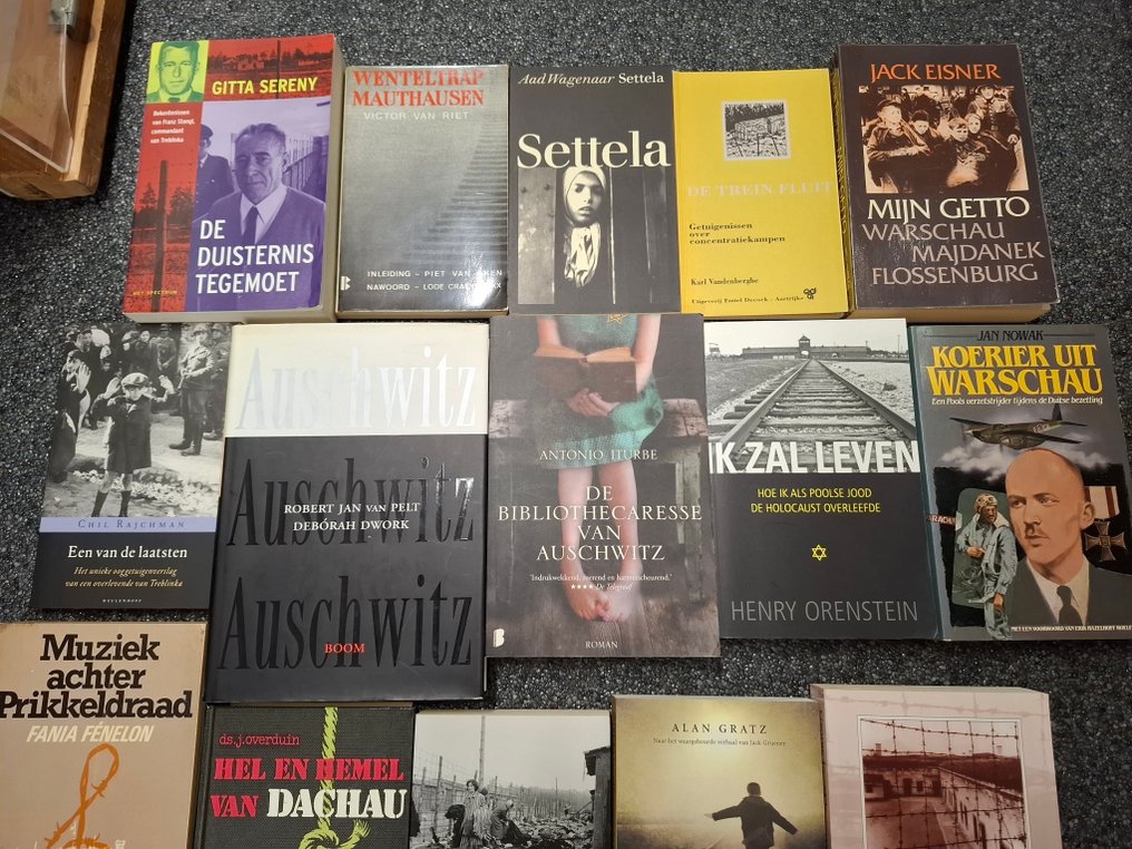 20 leesboeken over diverse Duitse concentratiekampen WOII - 1972-2022 #1.0