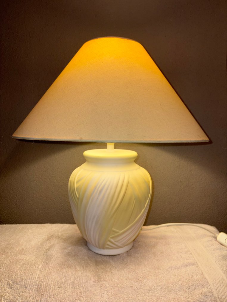 Massive - Pöytävalaisin - Keraaminen - Massive Design Lamp #1.0