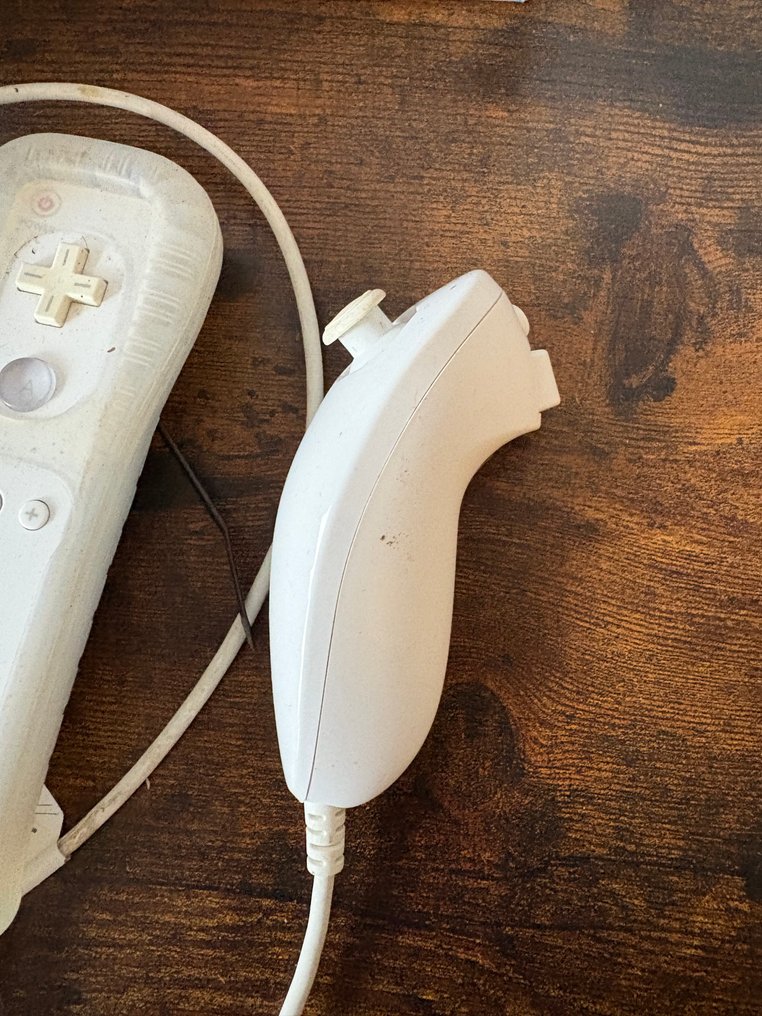 Nintendo - Wii - complete set with controllers & 11 games - Video game console + games #3.2