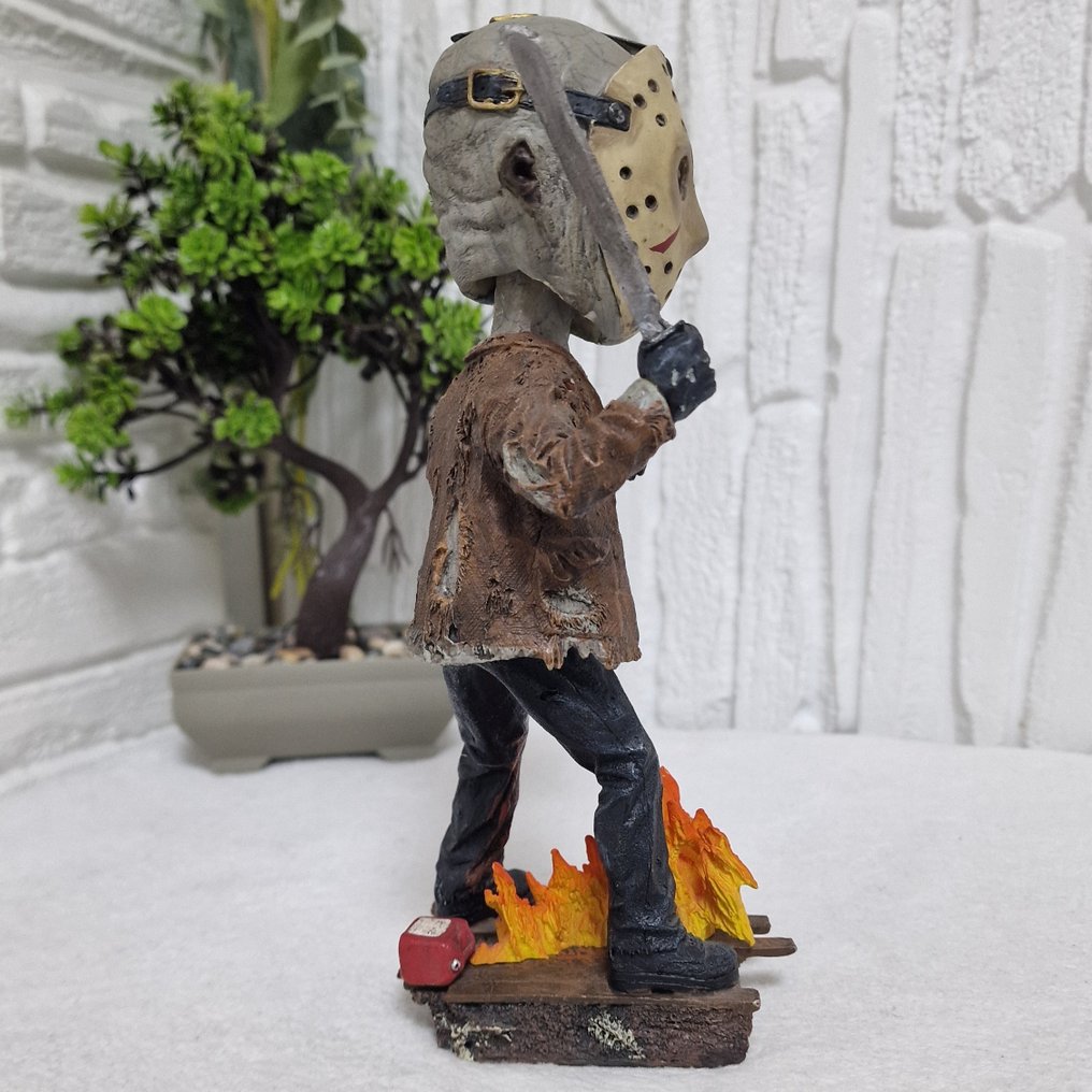 Neca - 十三号星期五 - Jason Voorhees Bobblehed Statue Horror Movie Collectible #4.3