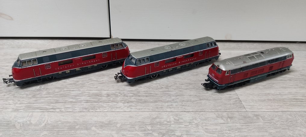 Märklin H0轨 - 3075, 3021 - 柴油内燃机车 (3) - 使用的模型，三台机车，测试中行驶 - DB #1.0
