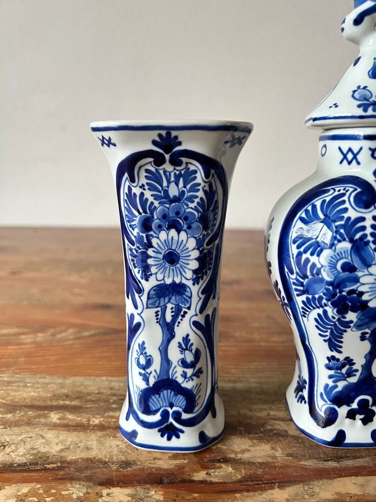 De Porceleyne Fles, Delft - Vase (3)  - Faïence - Kaststel - Delfts Blauw #4.3