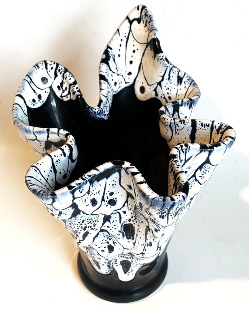 Vase - Céramique, Fat lava keramiek - Vase mouchoir #3.2