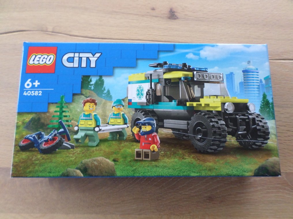 Lego Set - Stad - Lego City 40582 Off-Road Ambulance -60383 Electric Sports car -40344 Summer Celebration set #1.0