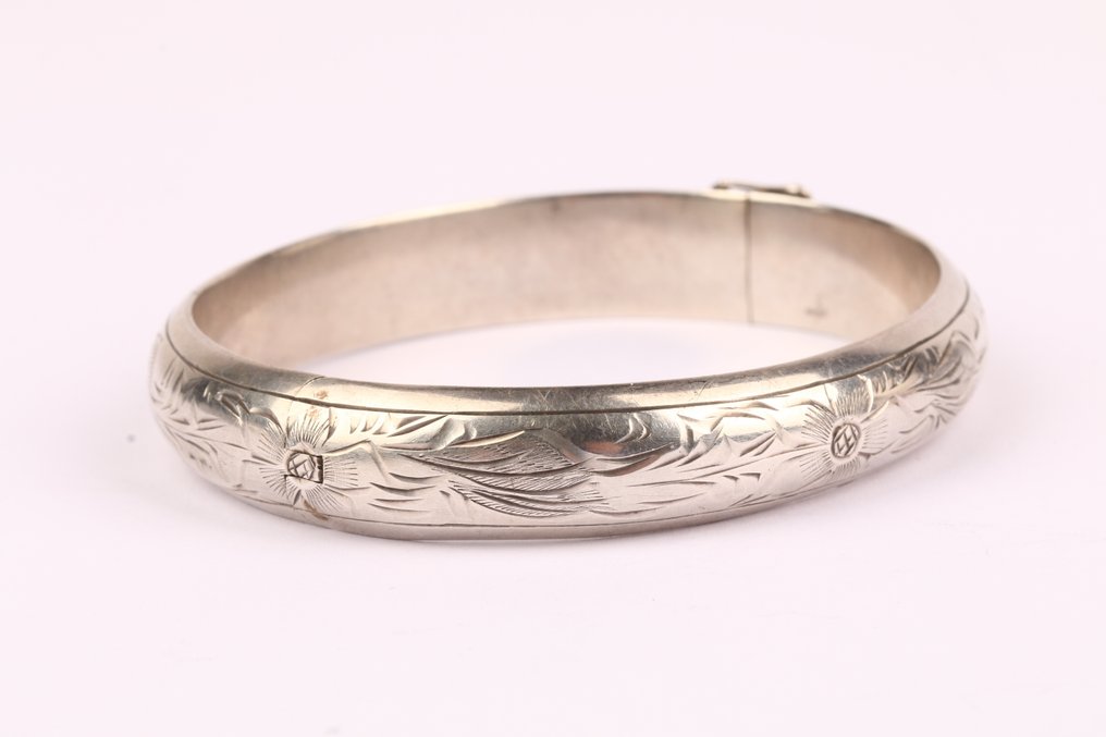 No reserve price - Bangle Silver - fully engraved hinged #2.1