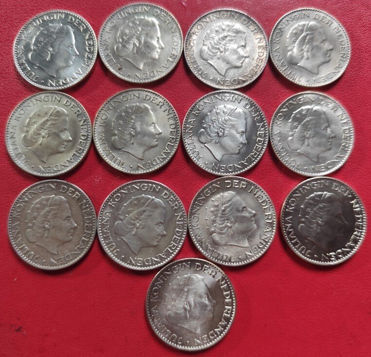 荷兰. 朱莉安娜. 1 Gulden 1955-1956-1957-1958  (没有保留价) #1.0