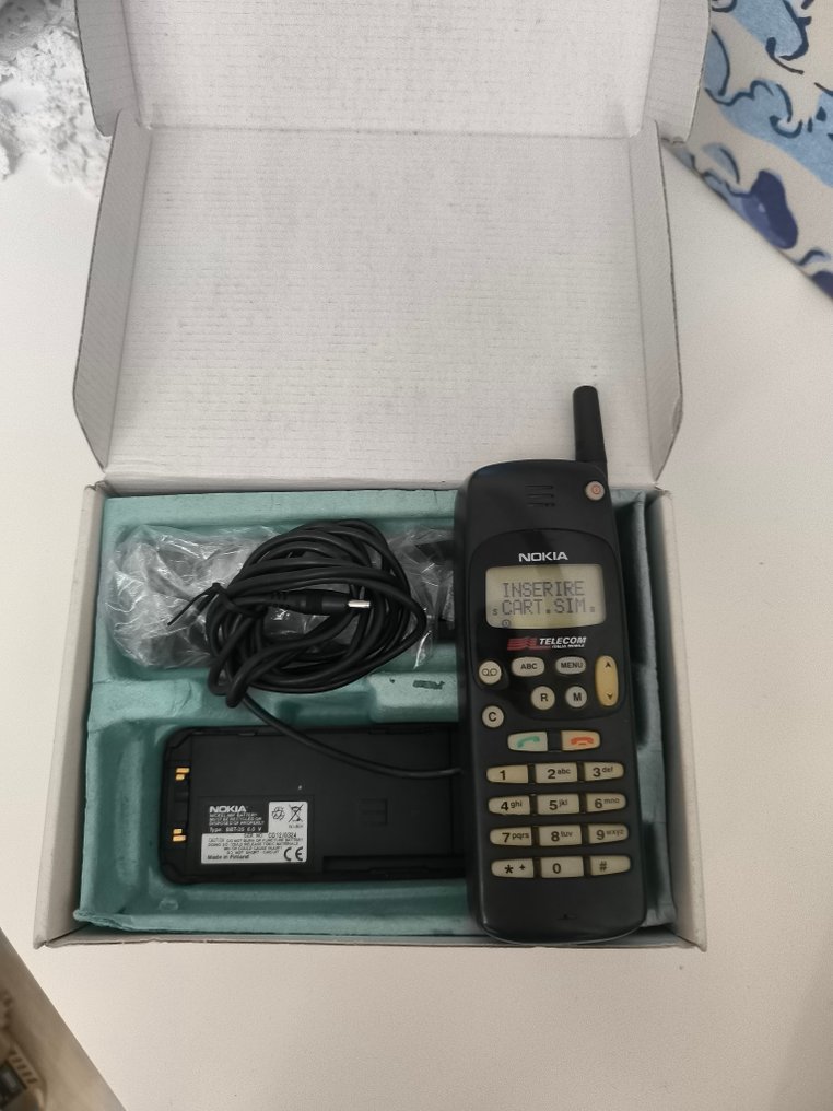 Nokia NHE-5NX - Matkapuhelin (1) - Alkuperäispakkauksessa #1.0