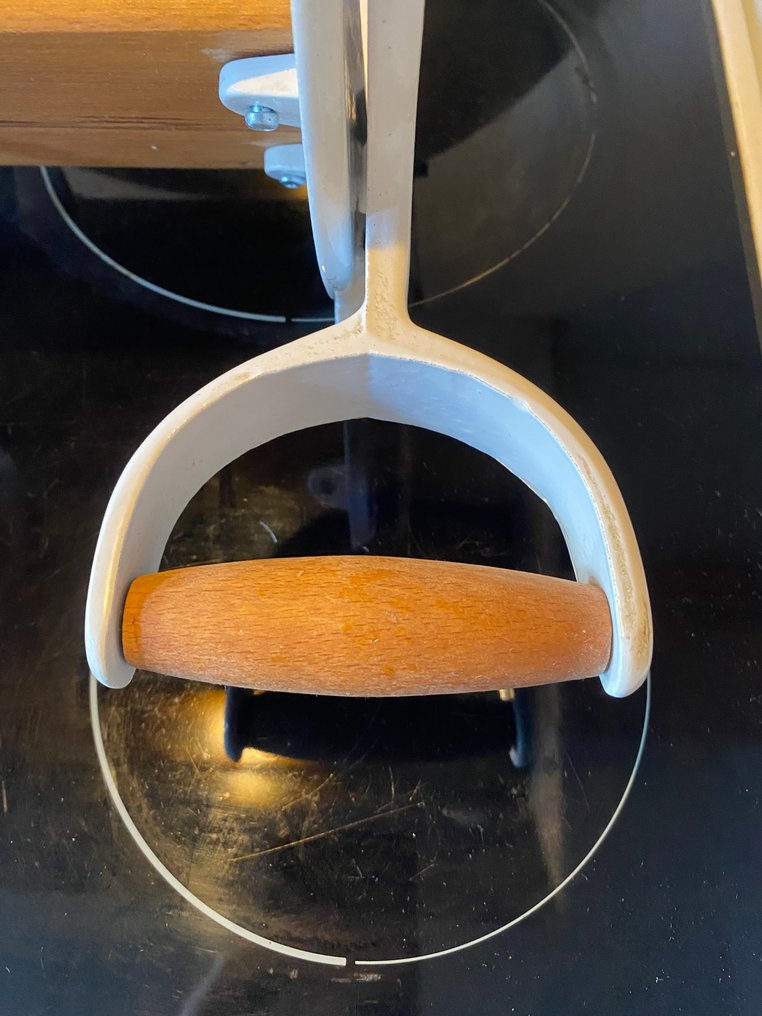 Raadvad - Ove Larsen - Brotschneidemaschine -  294 - Edelstahl, Gusseisen, Buche #2.1