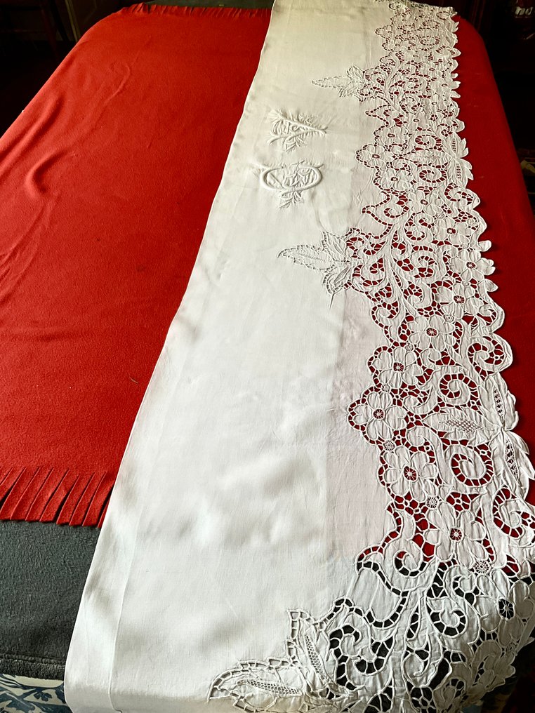 Begin 20e eeuws Richelieu bedlinnenstuk met initialen C.V. - Textiel - 2.2 m - 1.25 m #1.0