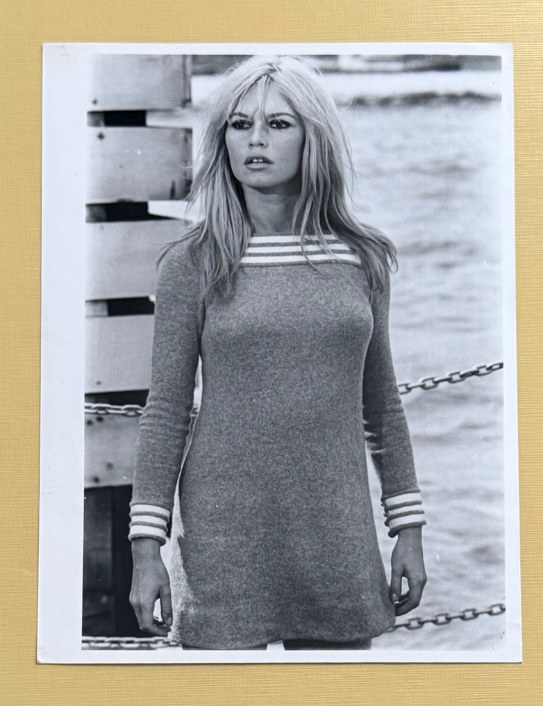 Associated Press - Brigitte Bardot #3.2