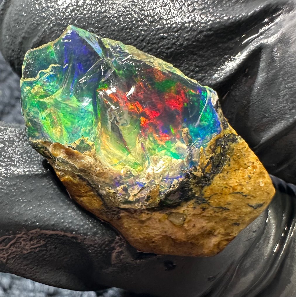 18ct Kristal Opaal Ruw- 3.6 g #2.1