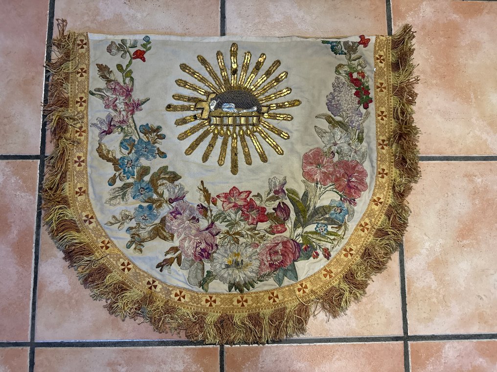 Θρησκευτικό ύφασμα damas - Agnus Dei - 65 εκ. - Αντίκες - Textile, Μετάξι - 1910-1920 #3.2