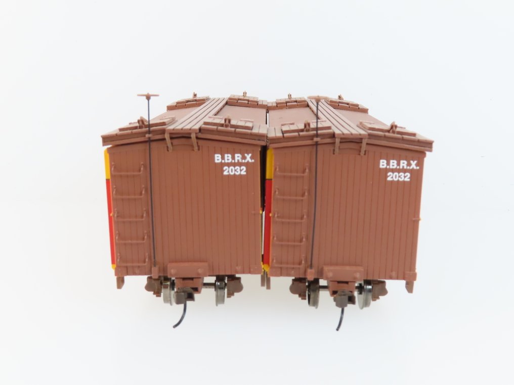 Spectrum 0n30 - o.a. 27403 - Τρένο μοντελισμού μεταφοράς εμπορευμάτων (2) - Δύο τετραξονικά "βαγόνια" με εκτύπωση "Pioneer Valley Ham & Bacon" - BBRX #3.2