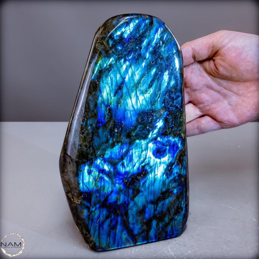 Natural First Quality Labradorite Polished- 2623.19 g #2.1