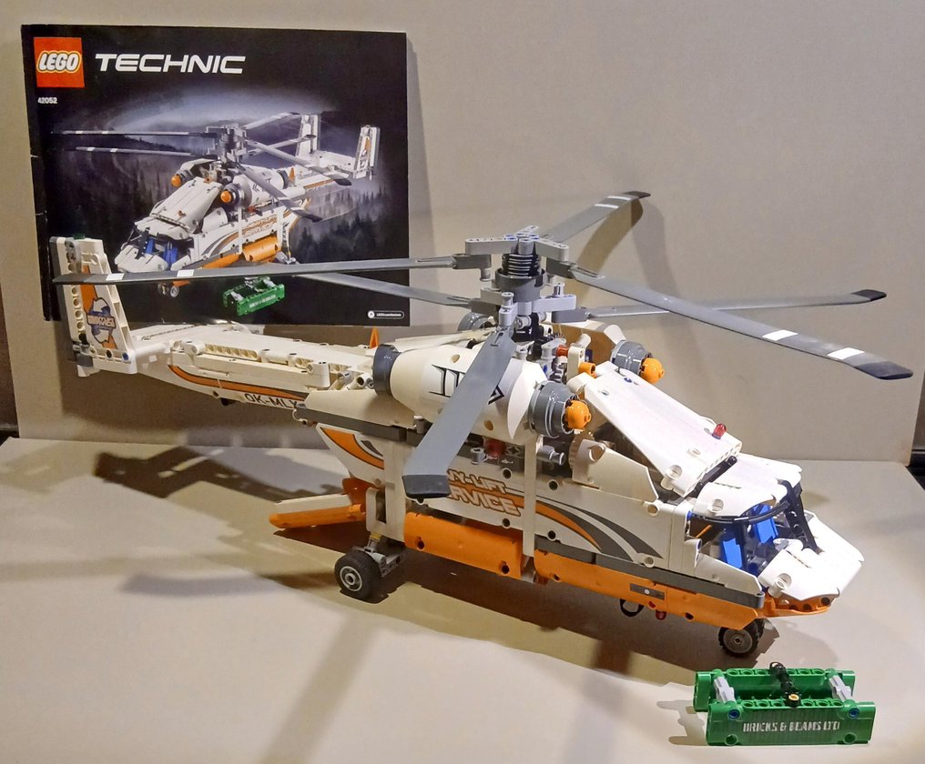 Lego Set - 42052 - Technic - Heavy-Lift Helicopter #1.0