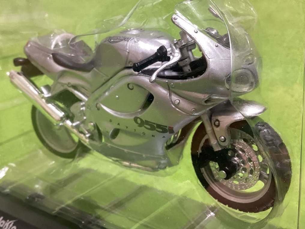Maisto 1:18 - 模型摩托车 - Triumph Daytona 955i - 银色铸造超级摩托车模型 #3.2