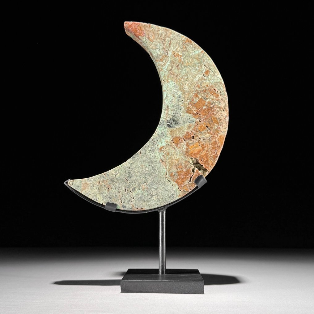 Nessuna riserva di prezzo - Splendida smithsonite verde A forma di luna crescente su un supporto personalizzato - Altezza: 28.3 cm - Larghezza: 17.5 cm- 1600 g - (1) #2.1