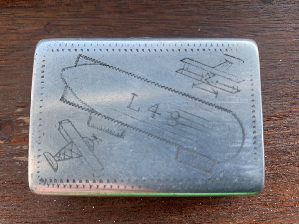 第一次世界大战战壕艺术铝制火柴盒——在塞伯顿被击落的齐柏林飞艇 - 军用配件 - 1917 #1.0