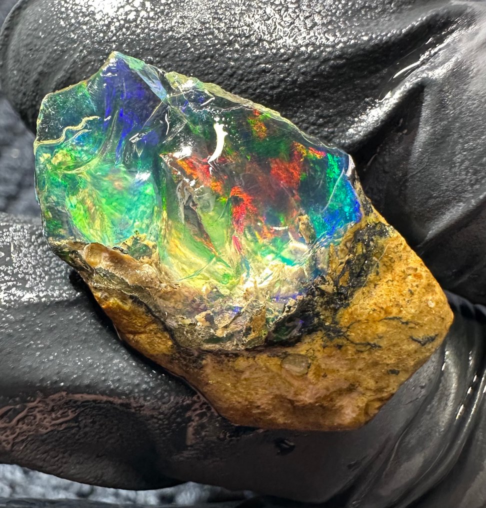 18ct Kristal Opaal Ruw- 3.6 g #4.3