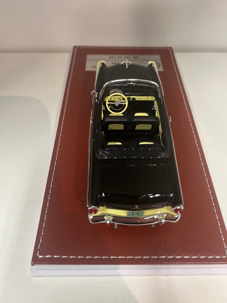 GLM 1:43 - Modelauto - Ford Farilane sunliner - 086/150 #3.2