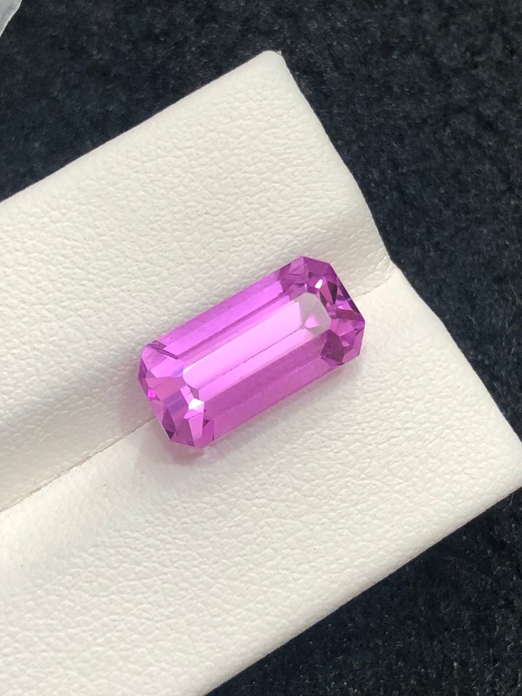 χωρίς τιμή ασφαλείας - 1 pcs  Ροζ, Βιολετί Κουνζίτης  - 7.61 ct - Διεθνής Ένωση Έγχρωμων Πολύτιμων Λίθων (ICA GemLab) - Φυσική spodumene #1.0