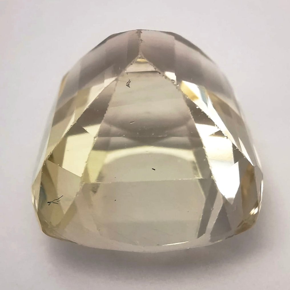 Sans prix de réserve Topaze  - 25.81 ct - Antwerp Laboratory for Gemstone Testing (ALGT) - Brun jaunâtre clair #3.2