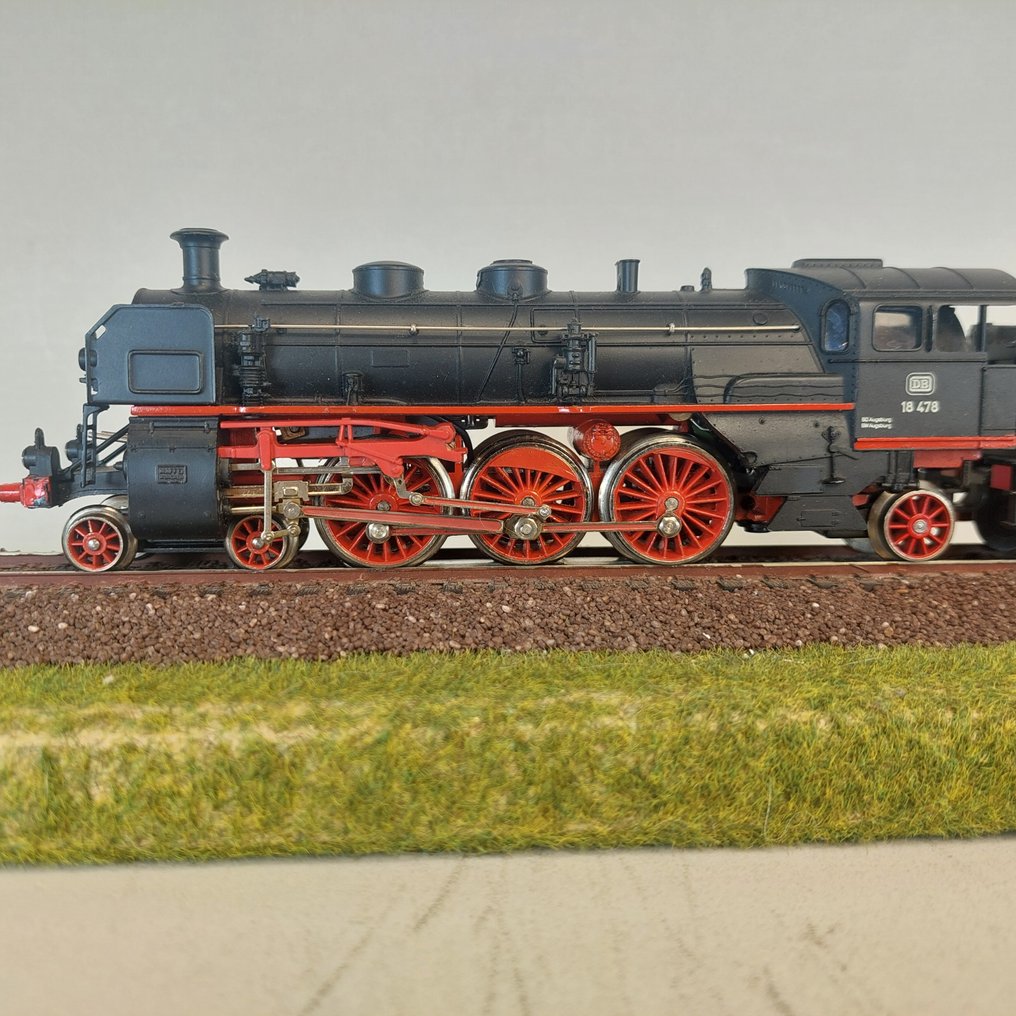 Märklin H0 - 3091 - Damplokomotiv med tender (1) - BR 18 478 - DB #2.1