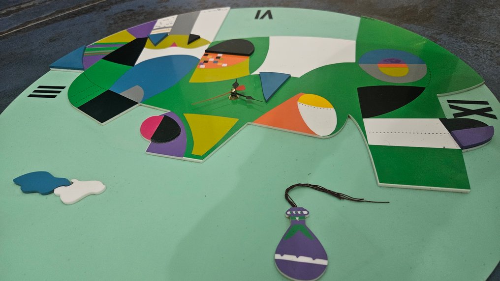 Ceas de perete -  Contemporan Vopsit, Plastic - 2010-2020, 1990-2000 #2.1