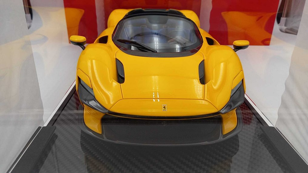 BBR 1:12 - Miniatura de carro - Ferrari Daytona SP3 giallo Modena - (cod.48) #1.0