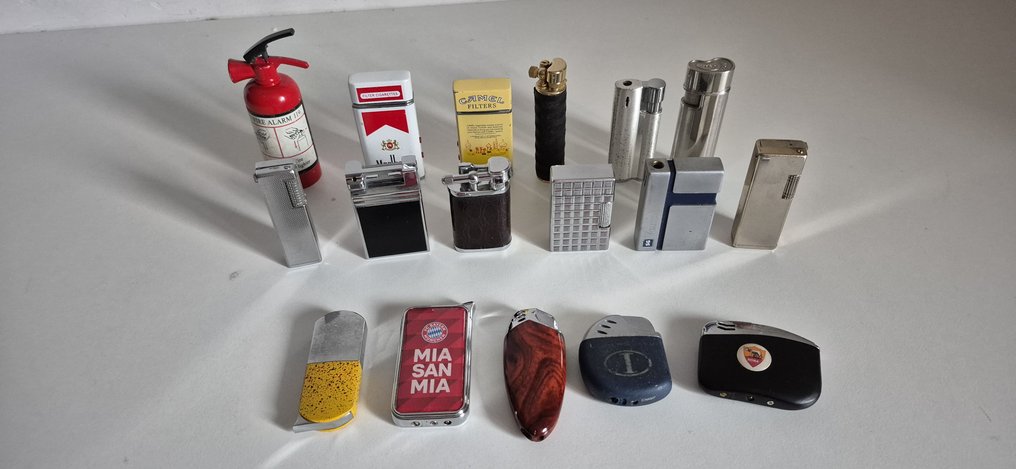 Ingen reservasjonspris - Lomme-lighter - Stål -  (17) #1.0