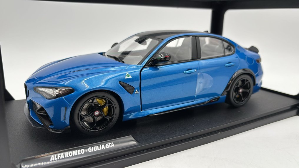 Solido 1:18 - Modelauto - Alfa Romeo Giulia GTA 2022 - (cod.18) #1.0