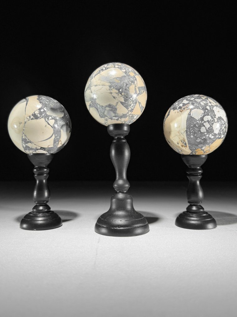 Ingen minstepris - Fantastisk sett med 3 gule Maligano Jasper. Spheres- 1800 g - (3) #2.1