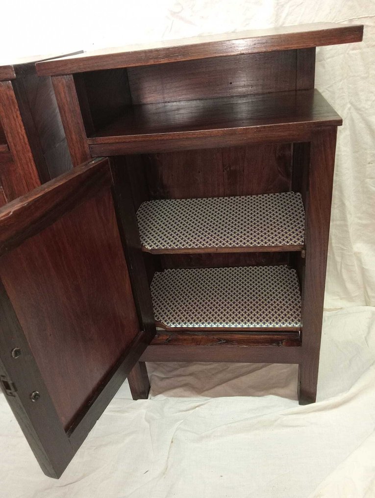 Nightstand (2) - Rosewood #3.2