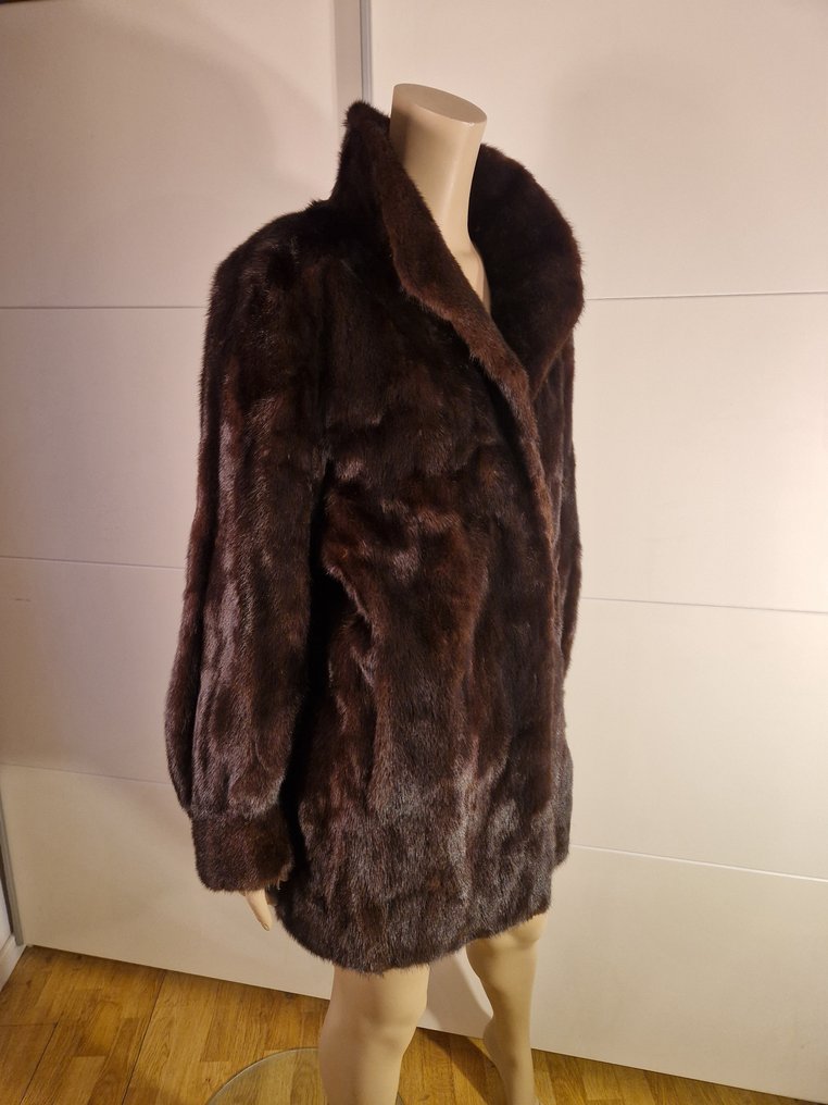 Artisan Furrier - 毛皮大衣 #4.3