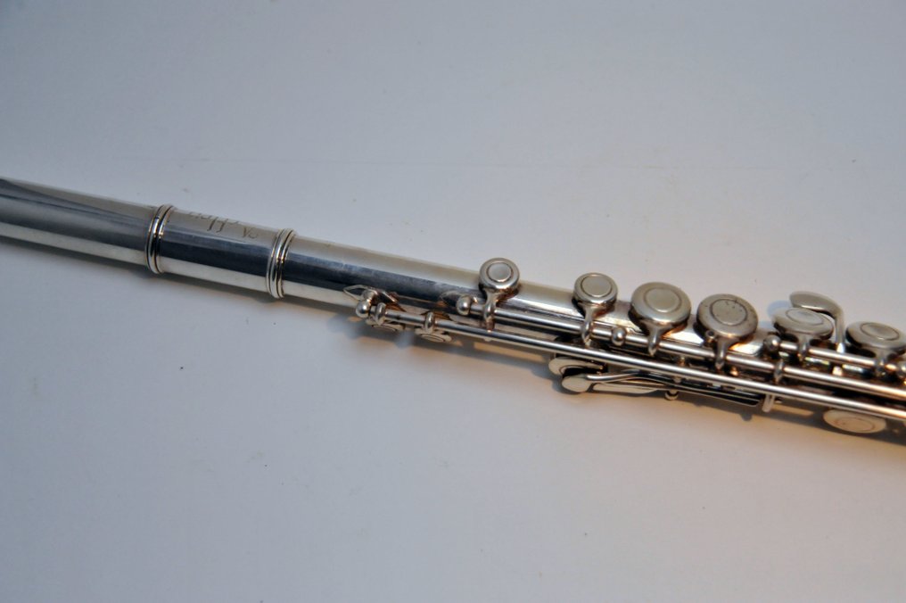 Artley - Nogales, Ariz. 18-0 -  - 长笛 - 美国  (没有保留价) #3.2