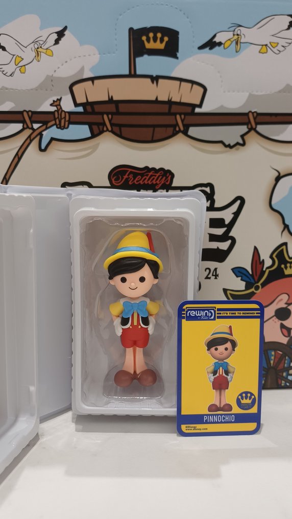 Funko - Funko Pop Limited Funko Disney Rewind BlockBuster #4.3