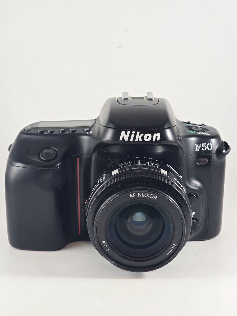 Nikon F50 + AF Nikkor 24mm f2.8 Cámara analógica #1.0