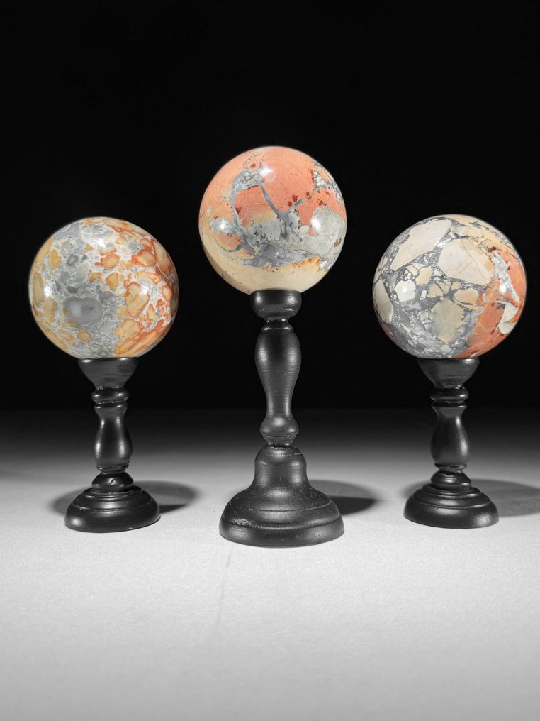 无底价——精彩的三件套红色Maligano Jasper 定制支架上的球体- 2000 g - (3) #2.1