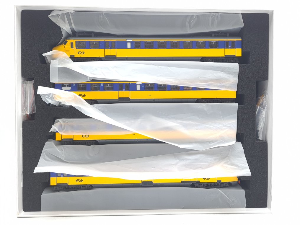 Artitec H0 - 22.406.02 - Tog enhet (1) - Hondekop 4 IC, Schaarpanto, DC Loksound - NS #2.1