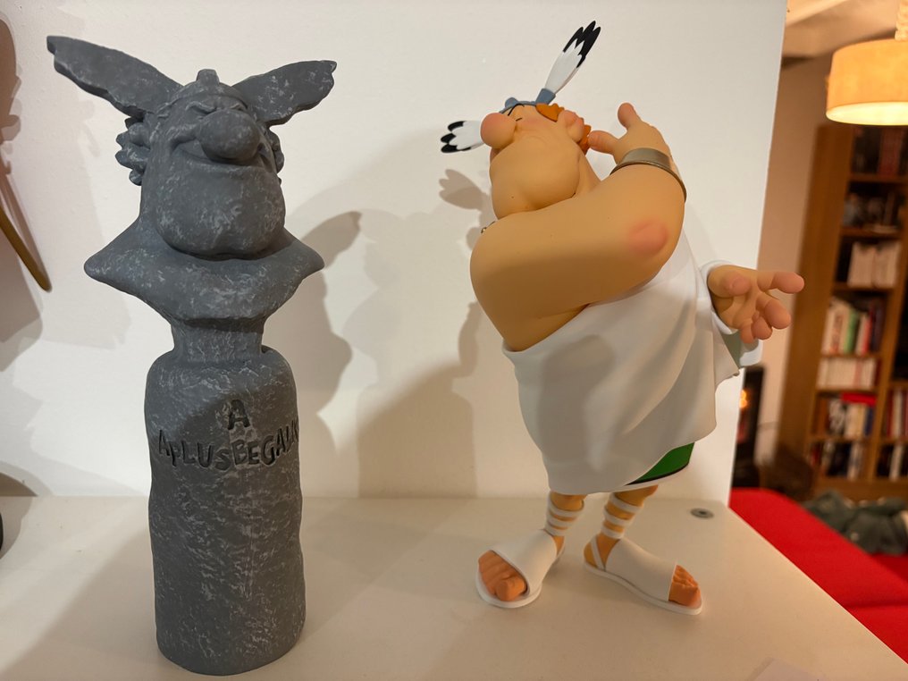 Asterix - 1 Figurine - Statue Astérix de Aplusbegalix, mesure env.21cm. Produit officiel en édition limitée à 350 #1.0