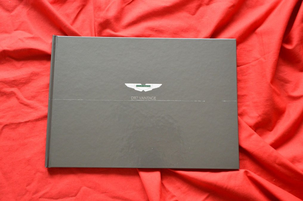 Brochure - Aston Martin - Aston Martin DB7 Vantage original sales brochure hardcover book catalogue #1.0