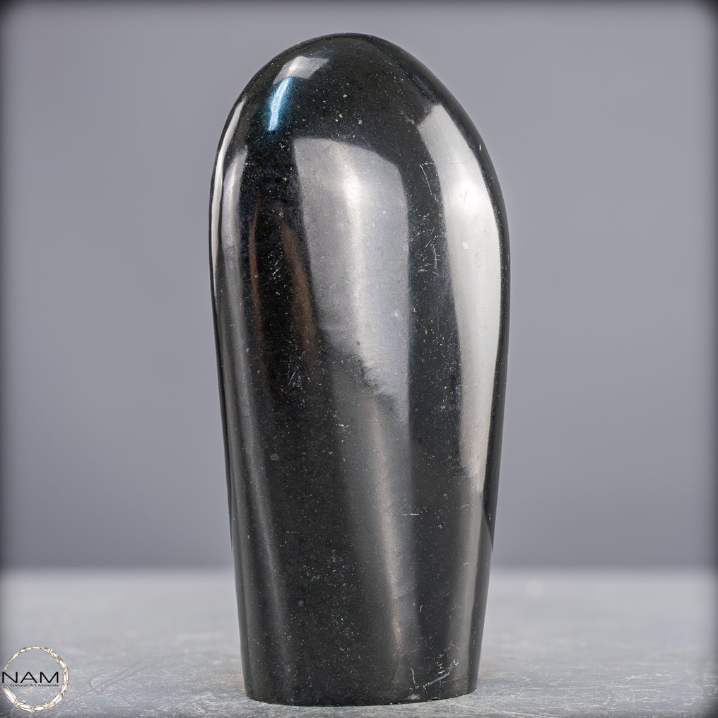 黑色碧玺自由形态——纯粹之中的优雅 自由形式- 887.24 g #1.0