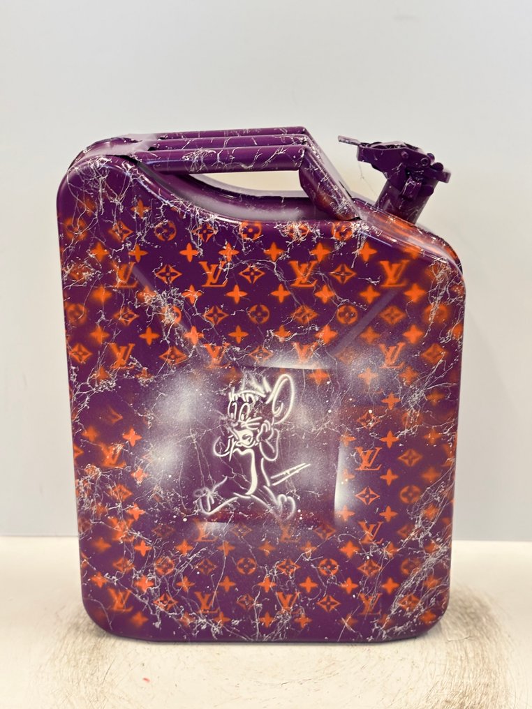 Rob VanMore - Oil Crisis Mice at Louis Vuitton - 47cm #1.0