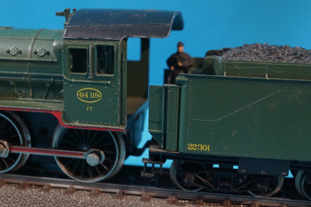 Märklin H0 - 3086 - Ατμομηχανή με όχημα μεταφοράς (1) - Τύπος Stoomloc 64 - NMBS #4.3