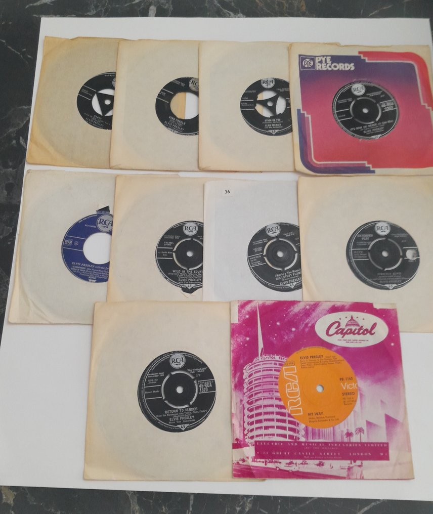 艾維斯·普里斯萊/貓王 - 10 RCA : RCA VICTOR 7" singles - 多個標題 - 45 RPM 7 吋單曲 - 1957 #1.0