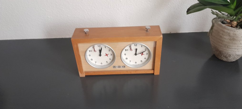 Ruhla - Chess set - Garde - beech wood #1.0