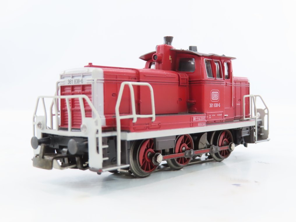 Märklin H0 - 3131 - Πετρελαιοκίνητη μηχανή τρένου (1) - BR 361 με Telex-συνδέσεις Ψηφιακό - DB #1.0
