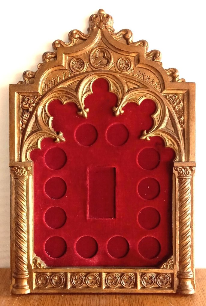 Portaritratti  - Bronzo e velluto #1.0